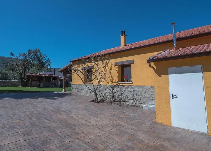 Casa Cantera Del Berrocal * Ortigosa del Monte