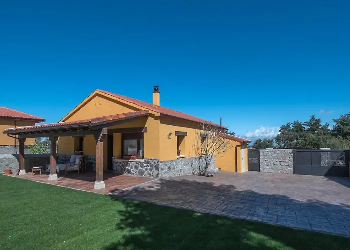 Casa Cantera Del Berrocal Ortigosa del Monte